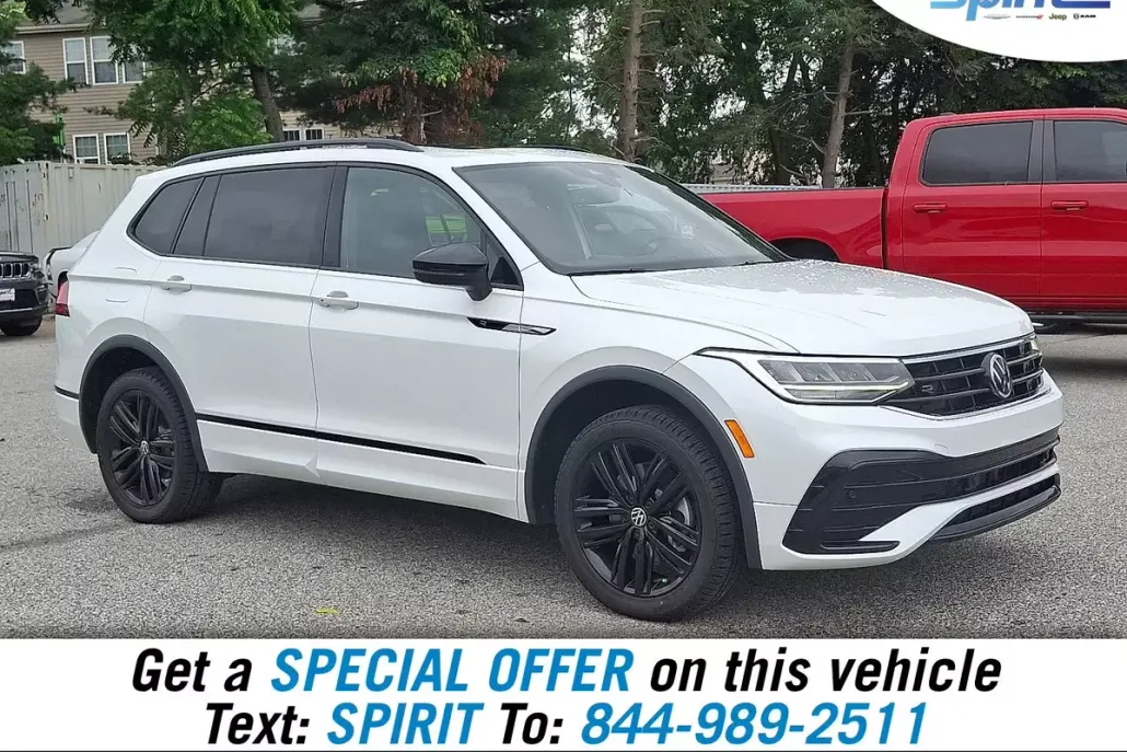 2022 Volkswagen Tiguan SE R-Line Black photo 1