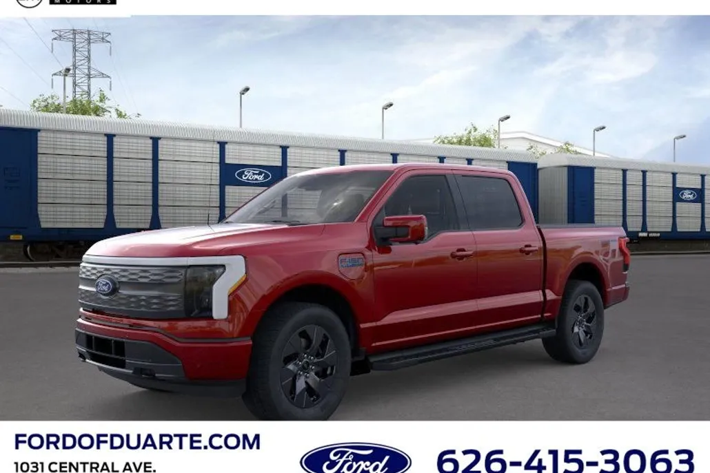 2025 Ford F-150 Lightning Lariat photo 1