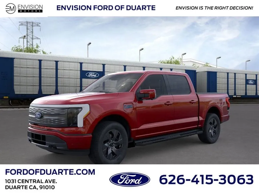 2025 Ford F-150 Lightning Lariat photo 1