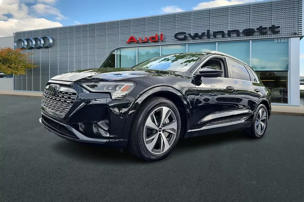 2024 Audi Q8 E-tron Premium Plus photo 1
