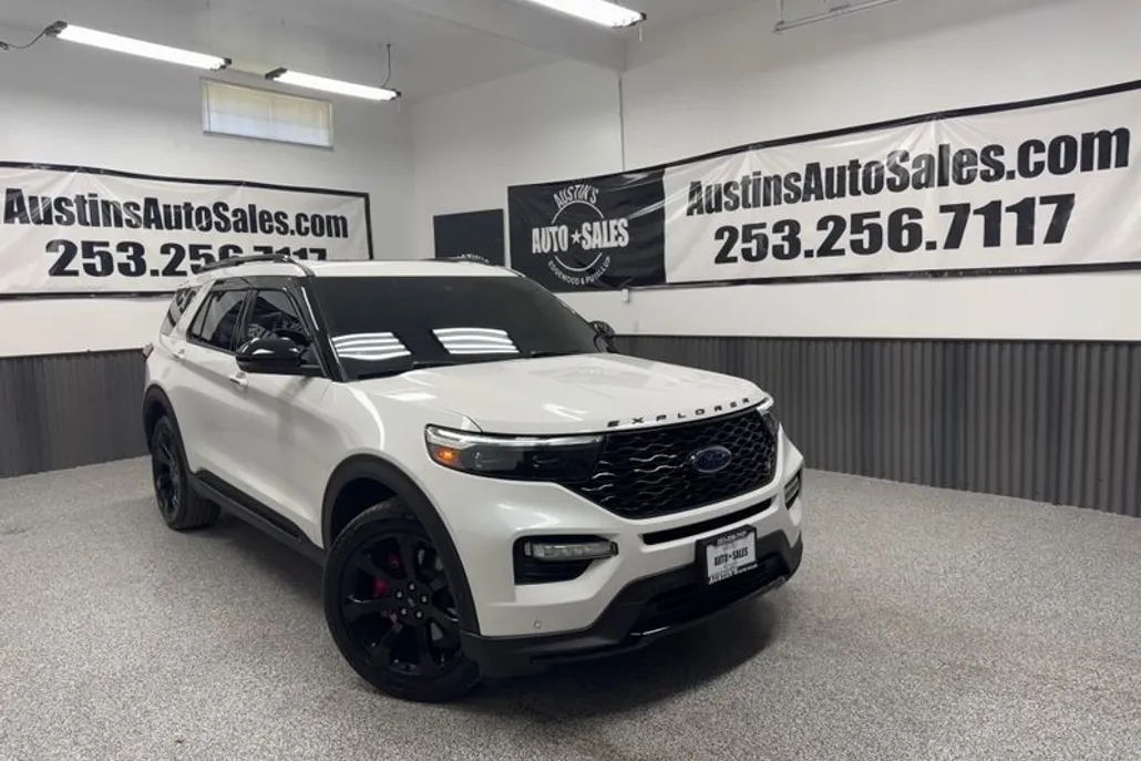 2020 Ford Explorer ST photo 1