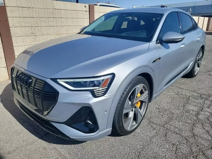 2022 Audi e-tron Sportback S line Premium photo 1