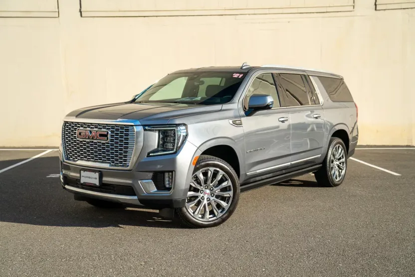2021 Gmc Yukon XL Denali photo 1