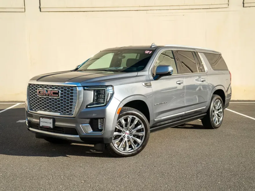 2021 Gmc Yukon XL Denali photo 1