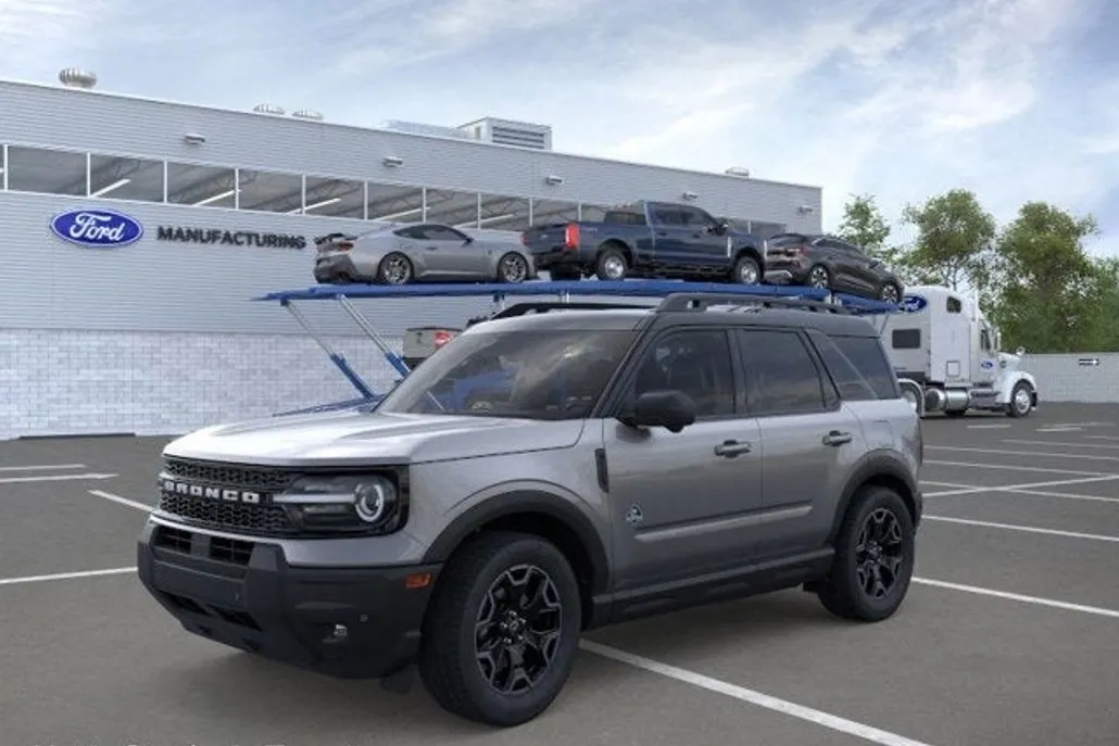 2025 Ford Bronco Sport Outer Banks photo 1