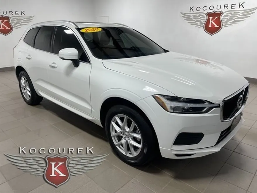 2020 Volvo XC60 T5 Momentum photo 1