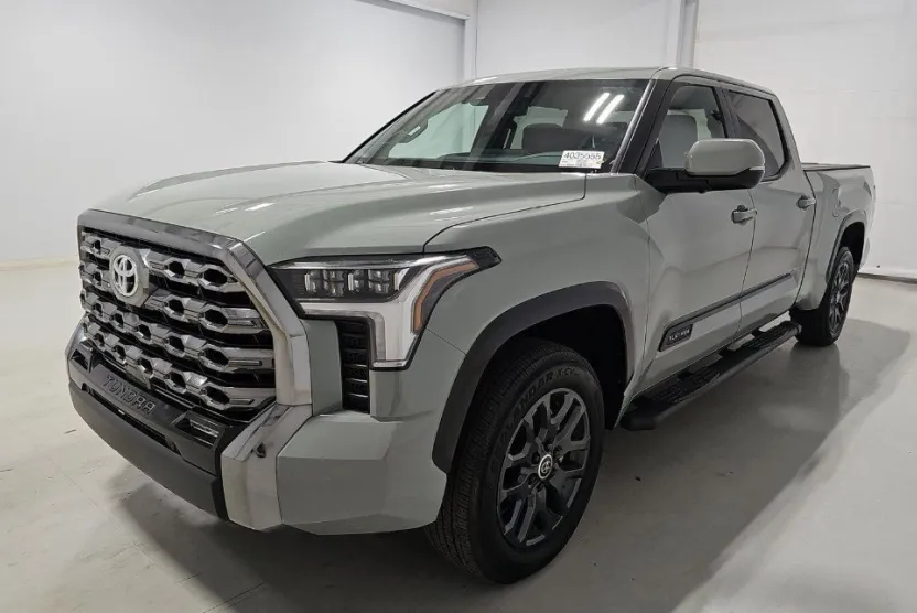 2024 Toyota Tundra Platinum CrewMax photo 1