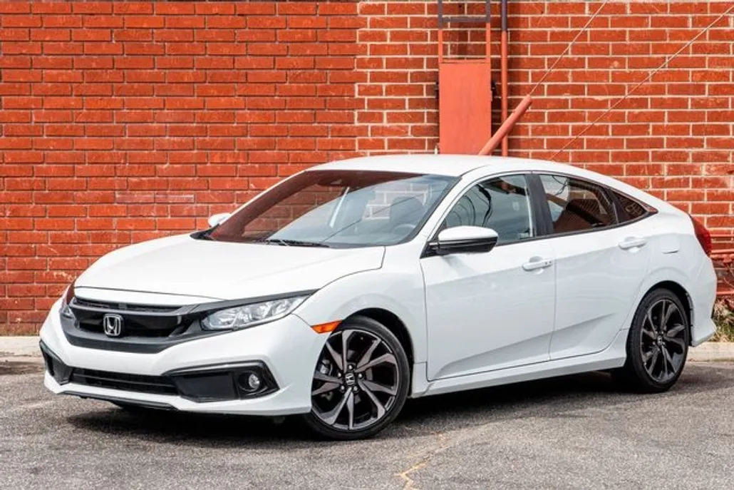 2020 Honda Civic Sport photo 1