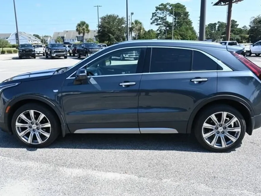 2019 Cadillac XT4 Premium Luxury photo 1