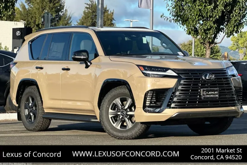 2025 Lexus LX photo 1