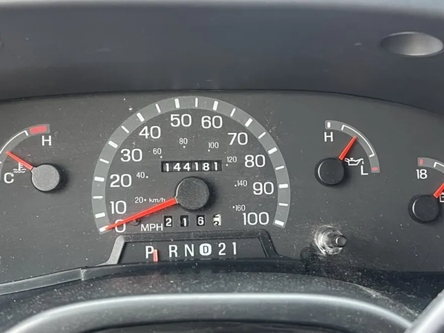 1999 Ford E-350 photo 7
