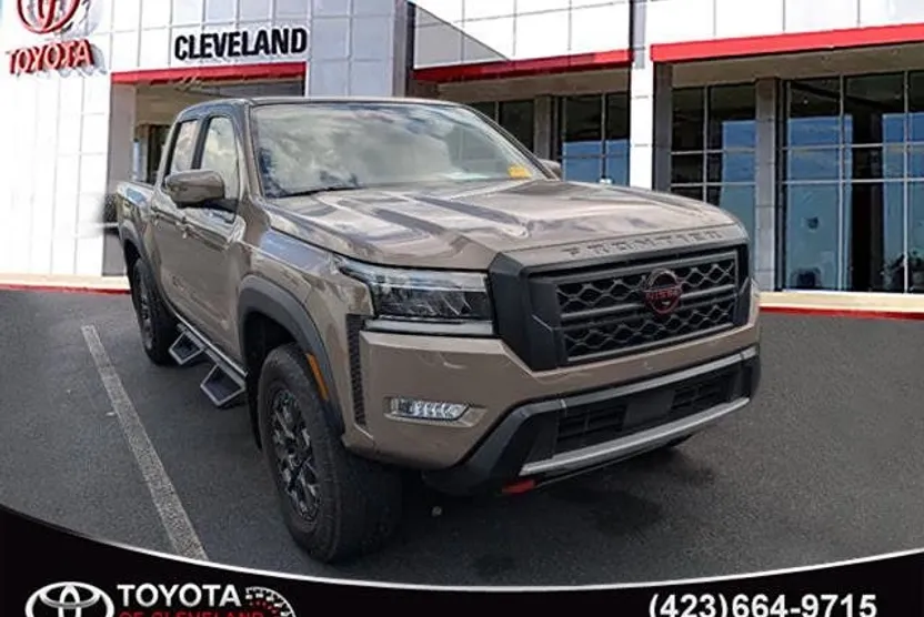 2023 Nissan Frontier PRO-4X photo 1