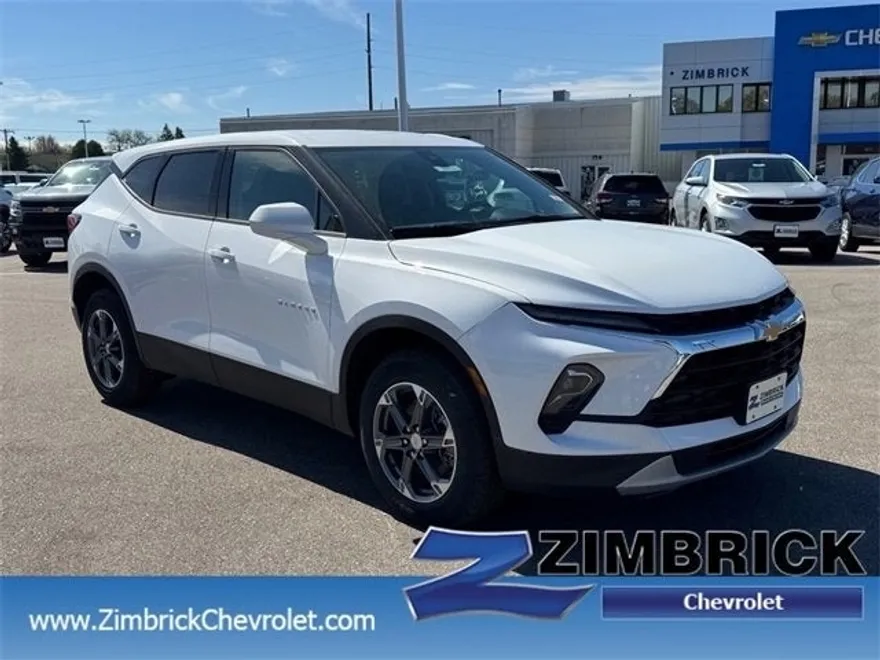 2025 Chevrolet Blazer 2LT photo 1
