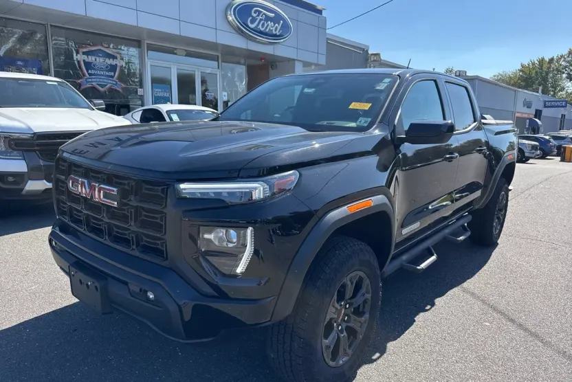 2024 Gmc Canyon Elevation photo 1