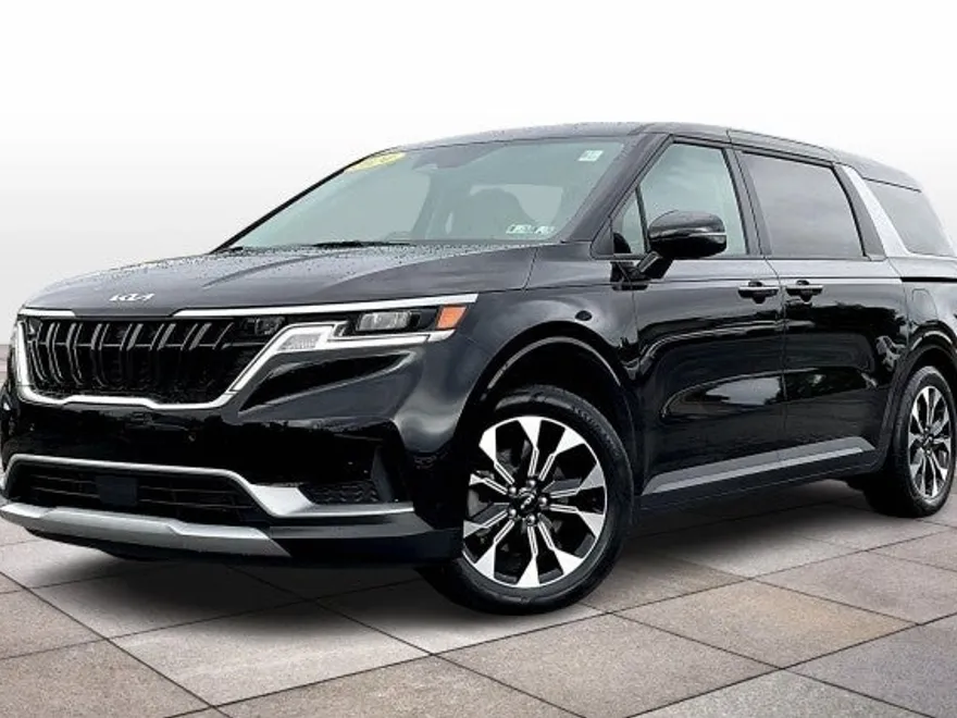 2024 Kia Carnival EX photo 1