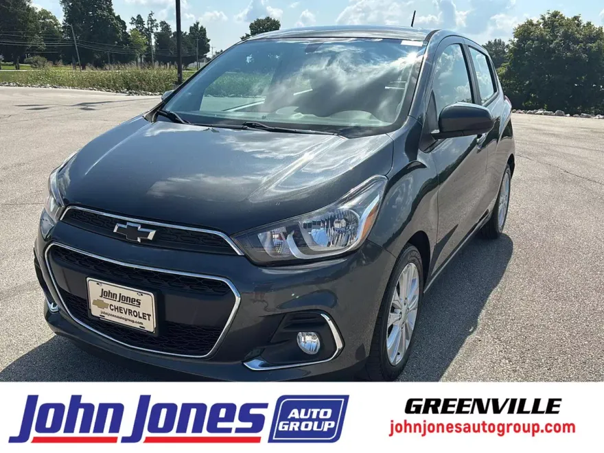 2017 Chevrolet Spark 1LT LT photo 1