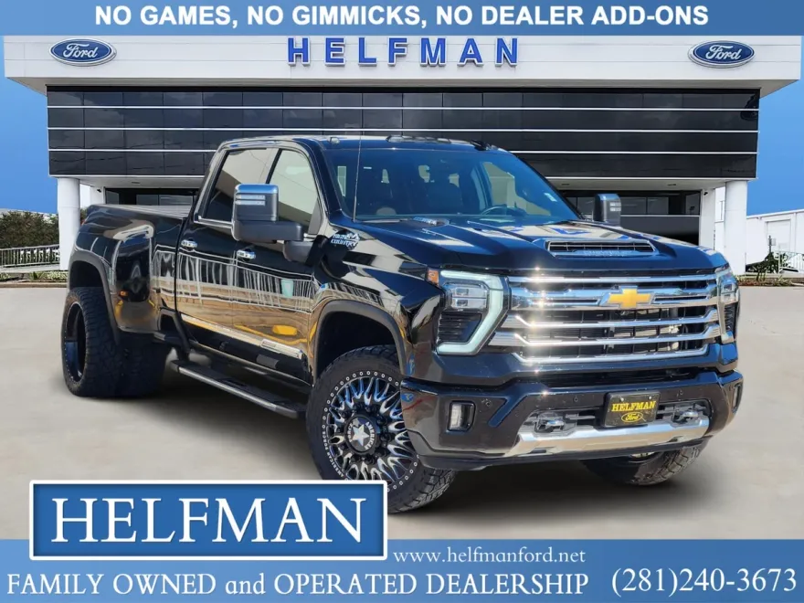 2024 Chevrolet Silverado 3500HD High Country photo 1