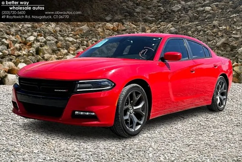 2015 Dodge Charger SXT photo 1