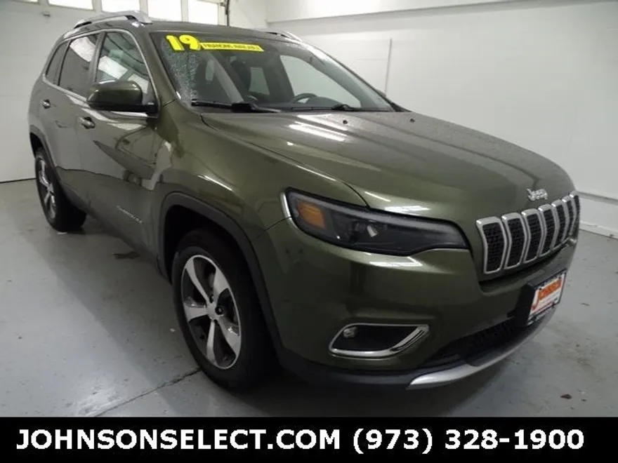 2019 Jeep Cherokee Limited photo 1