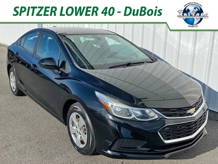 2016 Chevrolet Cruze LS photo 1