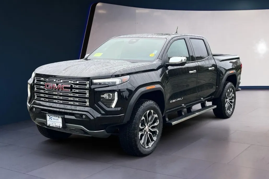 2026 Gmc Canyon Denali photo 1