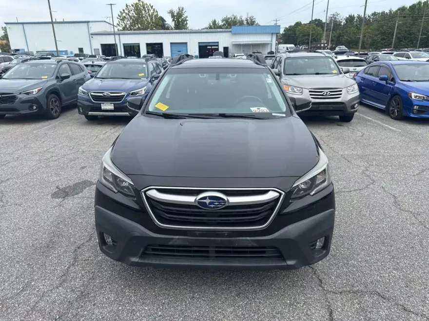 2021 Subaru Outback Premium photo 1