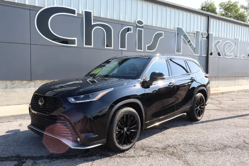2024 Toyota Highlander XSE photo 1