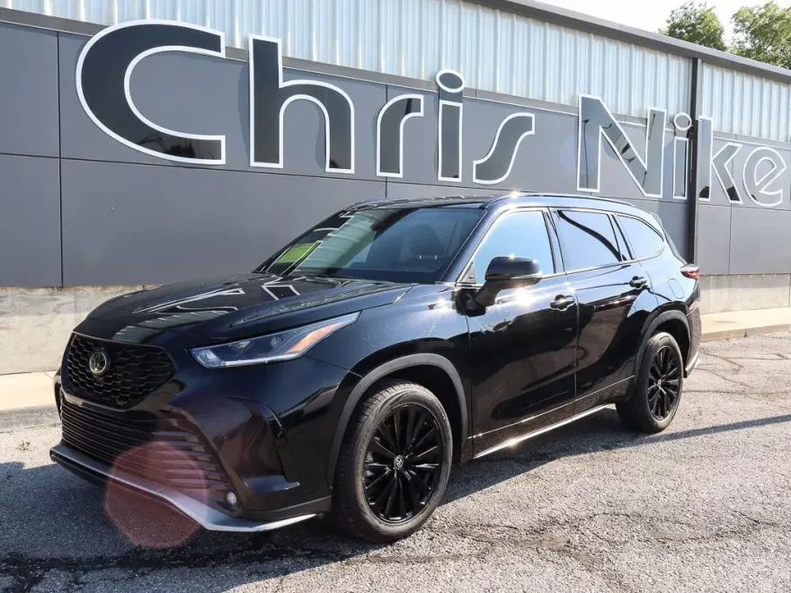 2024 Toyota Highlander XSE photo 1