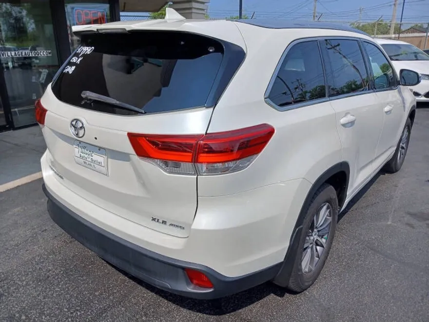 2018 Toyota Highlander SE XLE photo 1