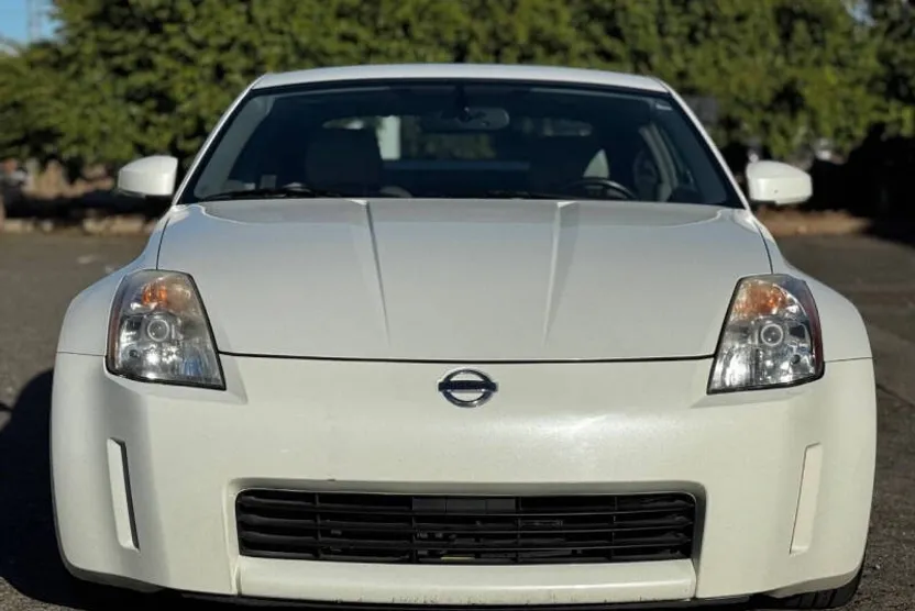 2004 Nissan 350Z Touring photo 1