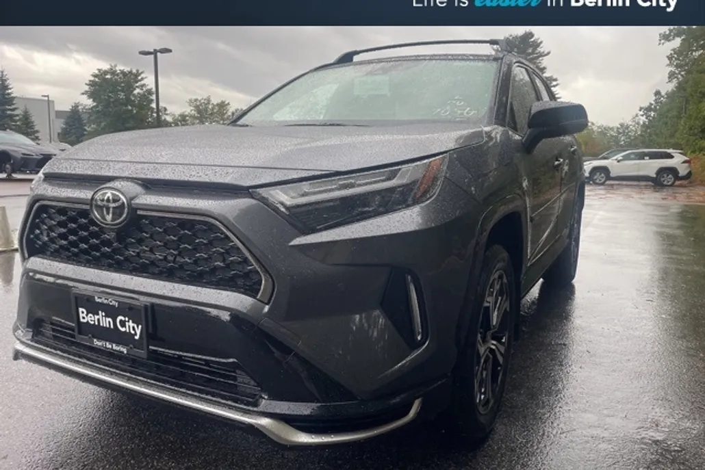 2025 Toyota RAV4 Prime XSE Premium photo 1