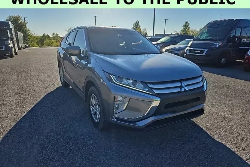 2019 Mitsubishi Eclipse Cross ES photo 1