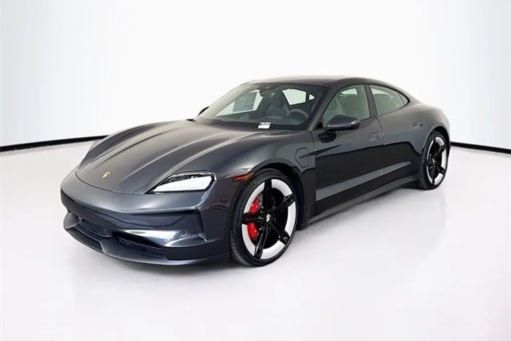 2025 Porsche Taycan 4S photo 1