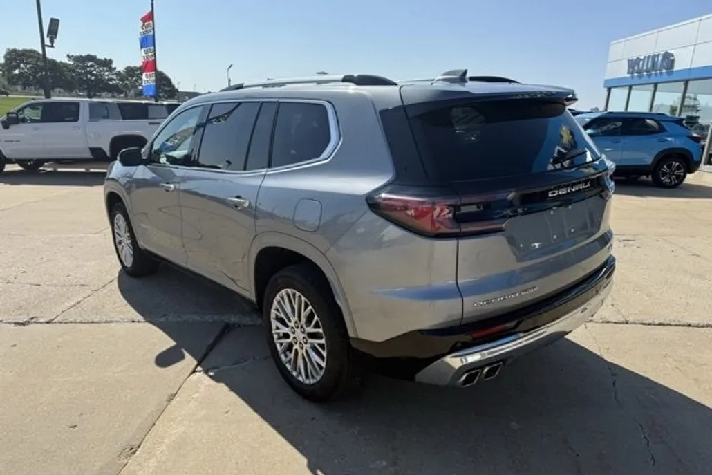 2024 Gmc Acadia Denali photo 1