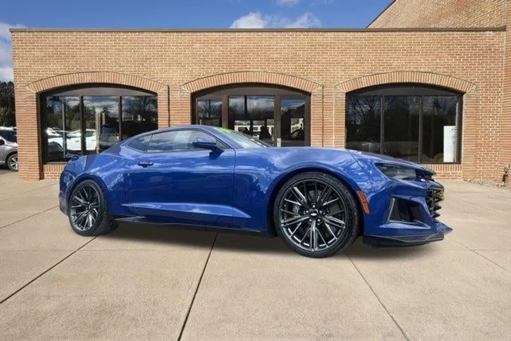 2019 Chevrolet Camaro ZL1 Coupe photo 1