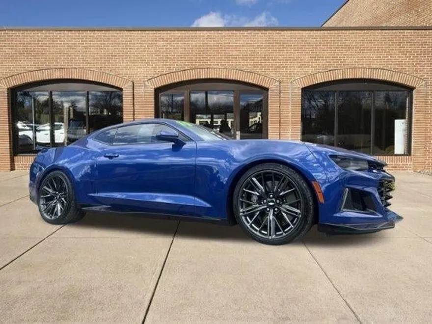 2019 Chevrolet Camaro ZL1 Coupe photo 1