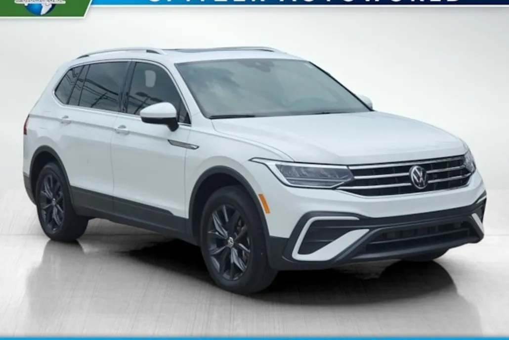 2024 Volkswagen Tiguan SE Wolfsburg Edition photo 1
