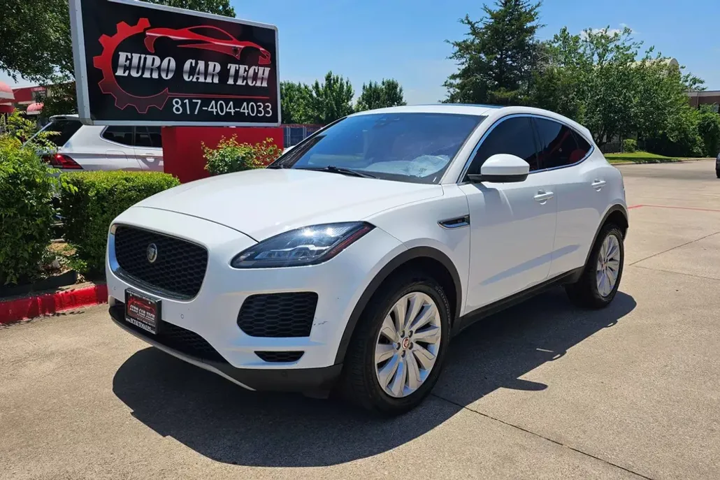 2018 Jaguar E-PACE P250 SE photo 1