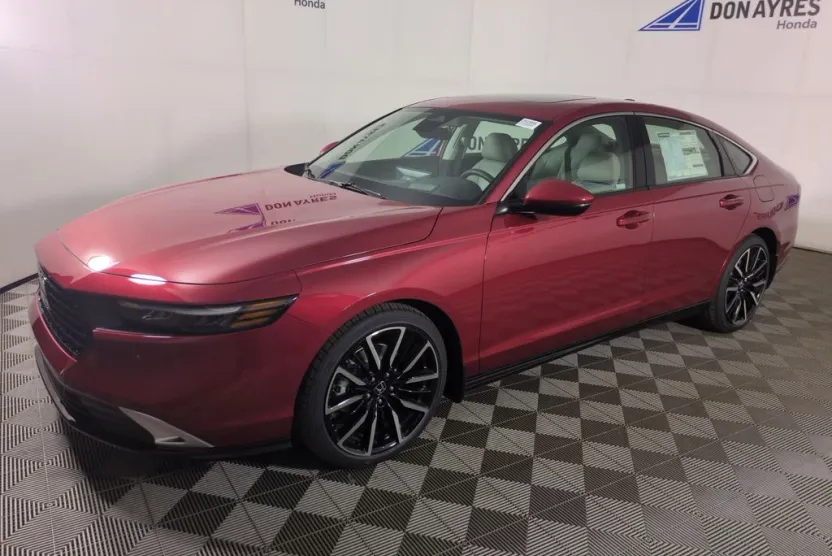 2025 Honda Accord Hybrid Touring photo 1