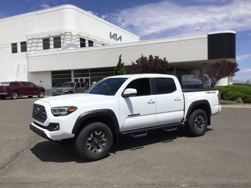 2023 Toyota Tacoma 4x4 TRD Off-Road photo 1