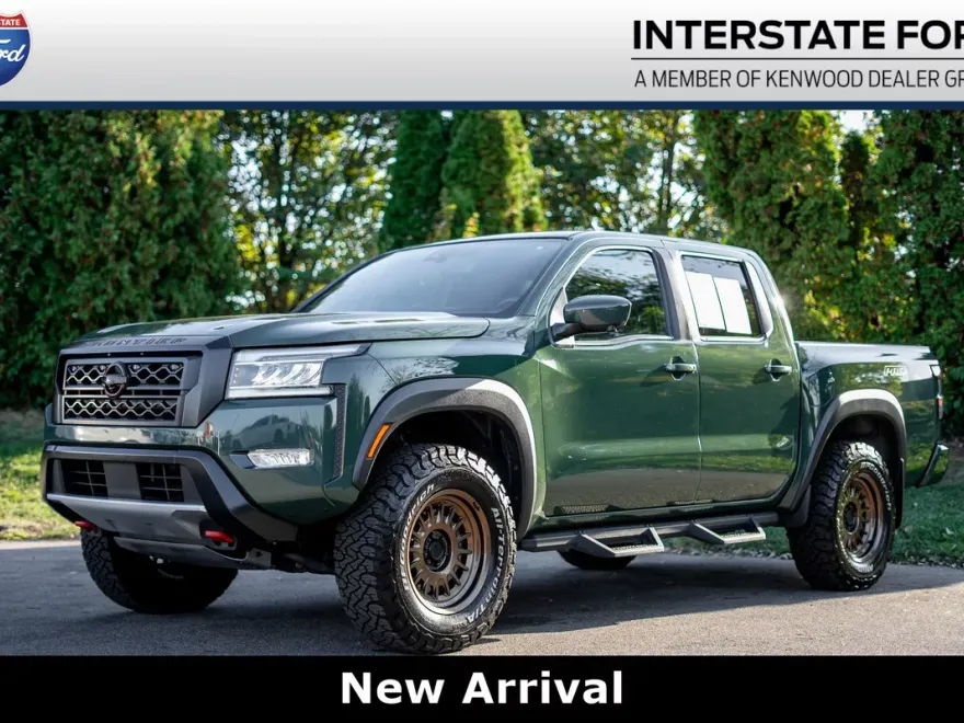 2022 Nissan Frontier PRO-4X photo 1