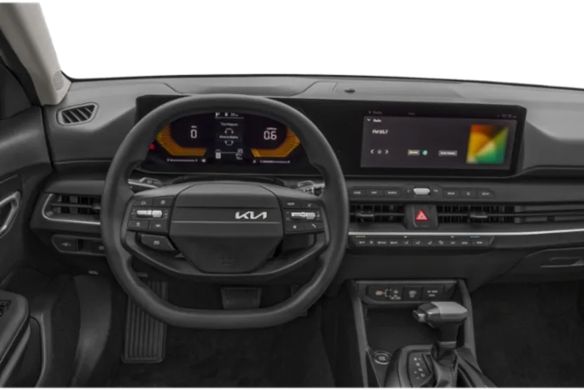 2025 Kia K4 LX photo 3