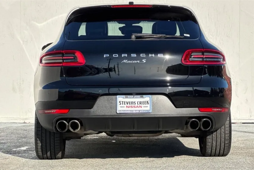 2016 Porsche Macan S photo 1