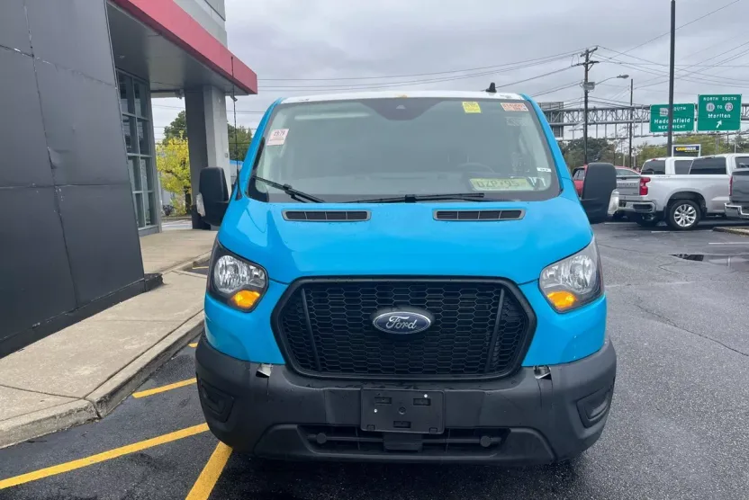 2021 Ford Transit Cargo Van photo 1