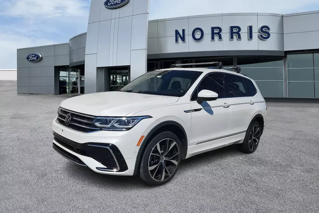 2022 Volkswagen Tiguan SEL Premium R-Line photo 1