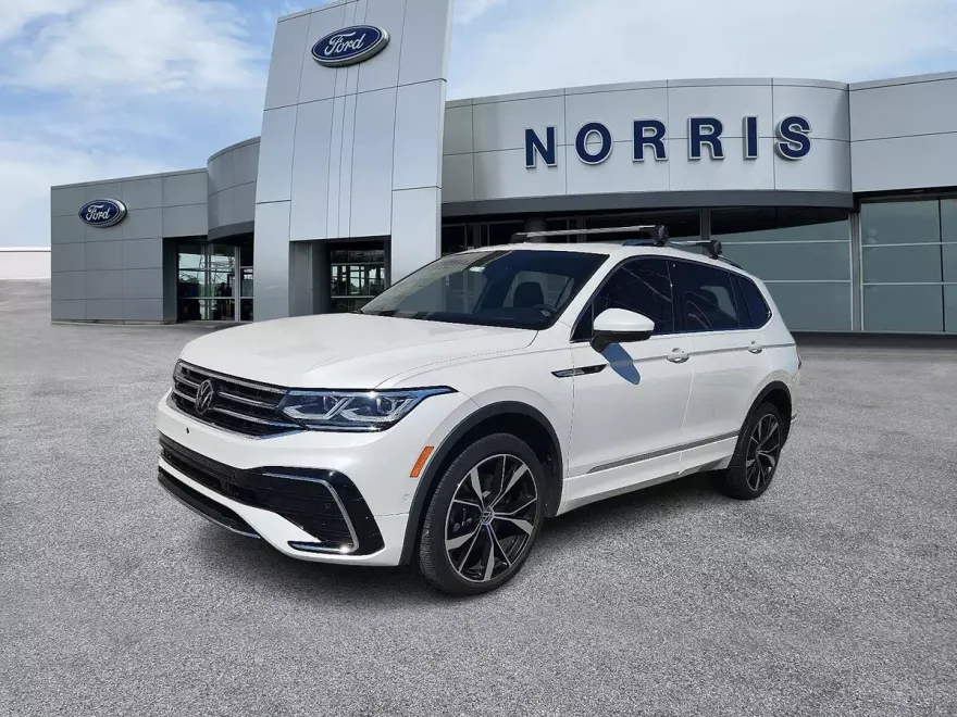 2022 Volkswagen Tiguan SEL Premium R-Line photo 1