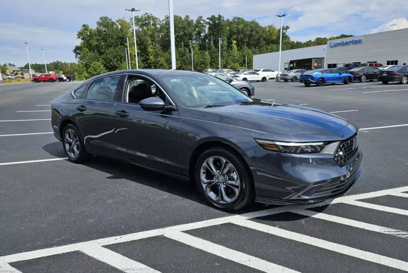 2023 Honda Accord Hybrid EX-L photo 1