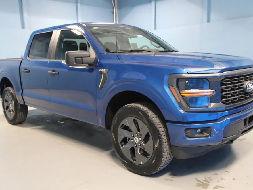 2025 Ford F-150 STX photo 1