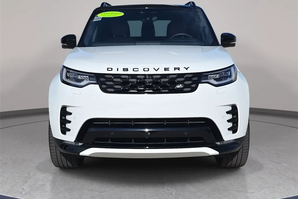 2025 Land Rover Discovery SE photo 1