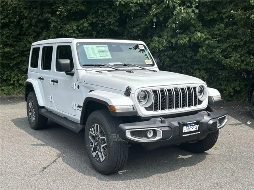 2025 Jeep Wrangler Sahara photo 1